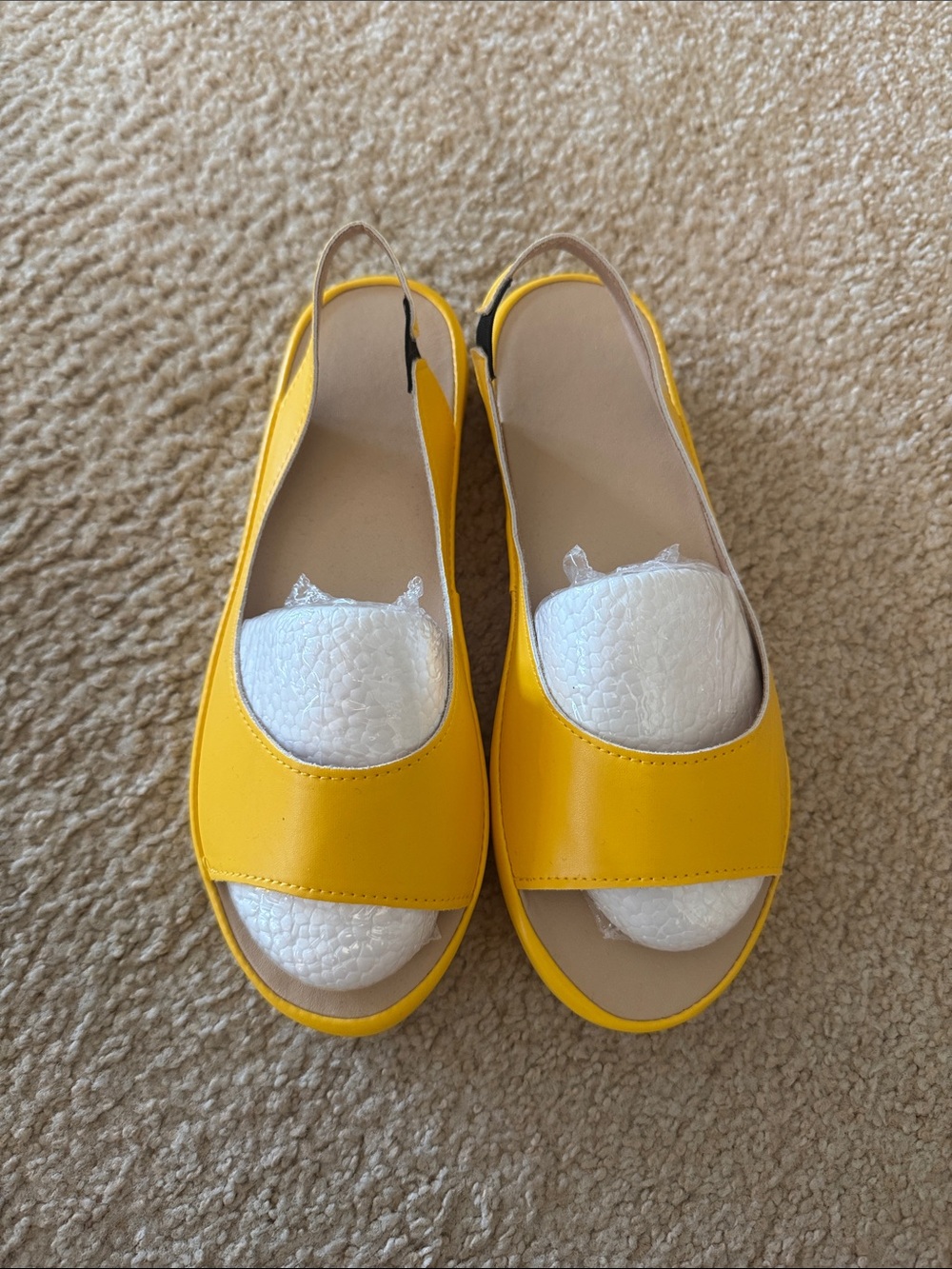 NEW Amazon Women's Yellow Slingback Open-Toe Sandals orthopedic padded